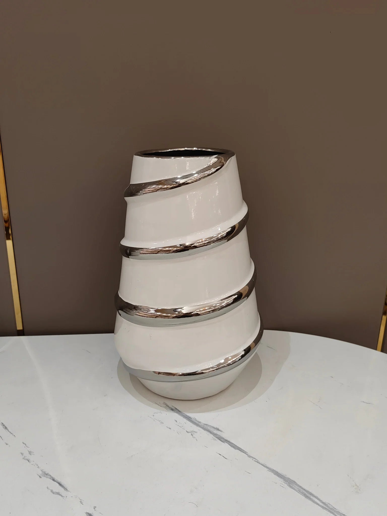 MODERN CERAMIC VASE