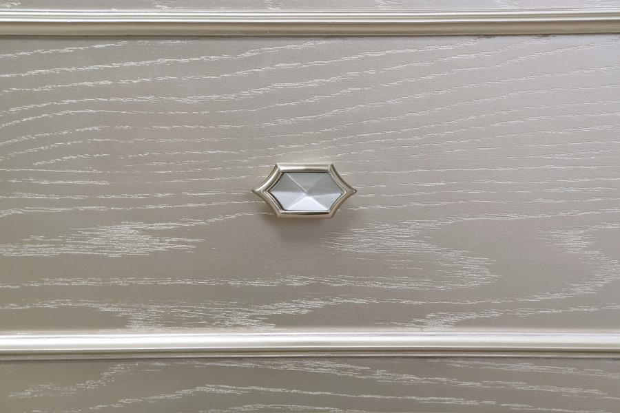 EVANGELINE 3-DRAWER NIGHTSTAND SILVER OAK