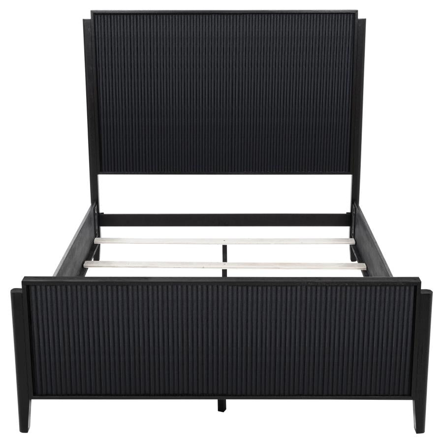BROOKMEAD WOOD QUEEN PANEL BED BLACK