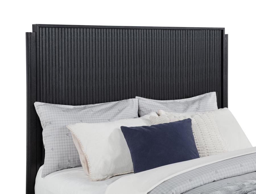 BROOKMEAD WOOD QUEEN PANEL BED BLACK