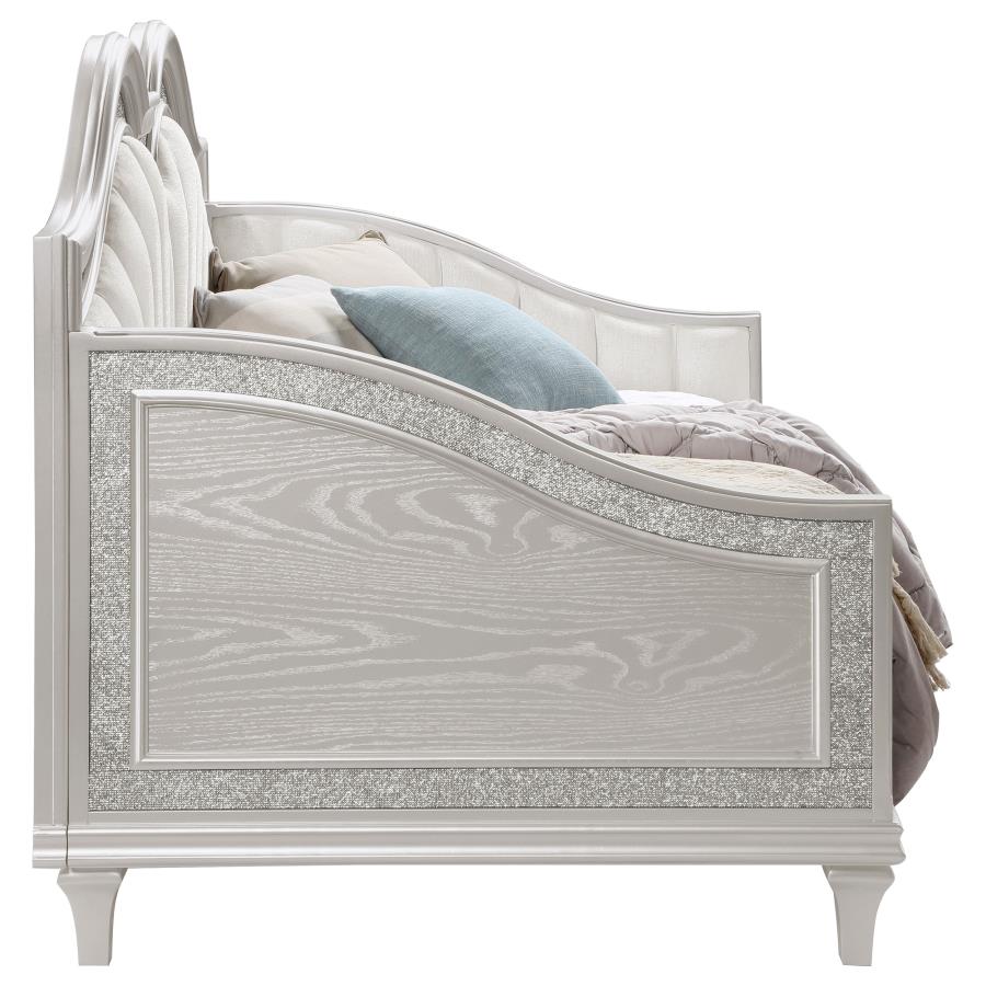 EVANGELINE UPHOLSTERED TWIN DAYBED SILVER OAK