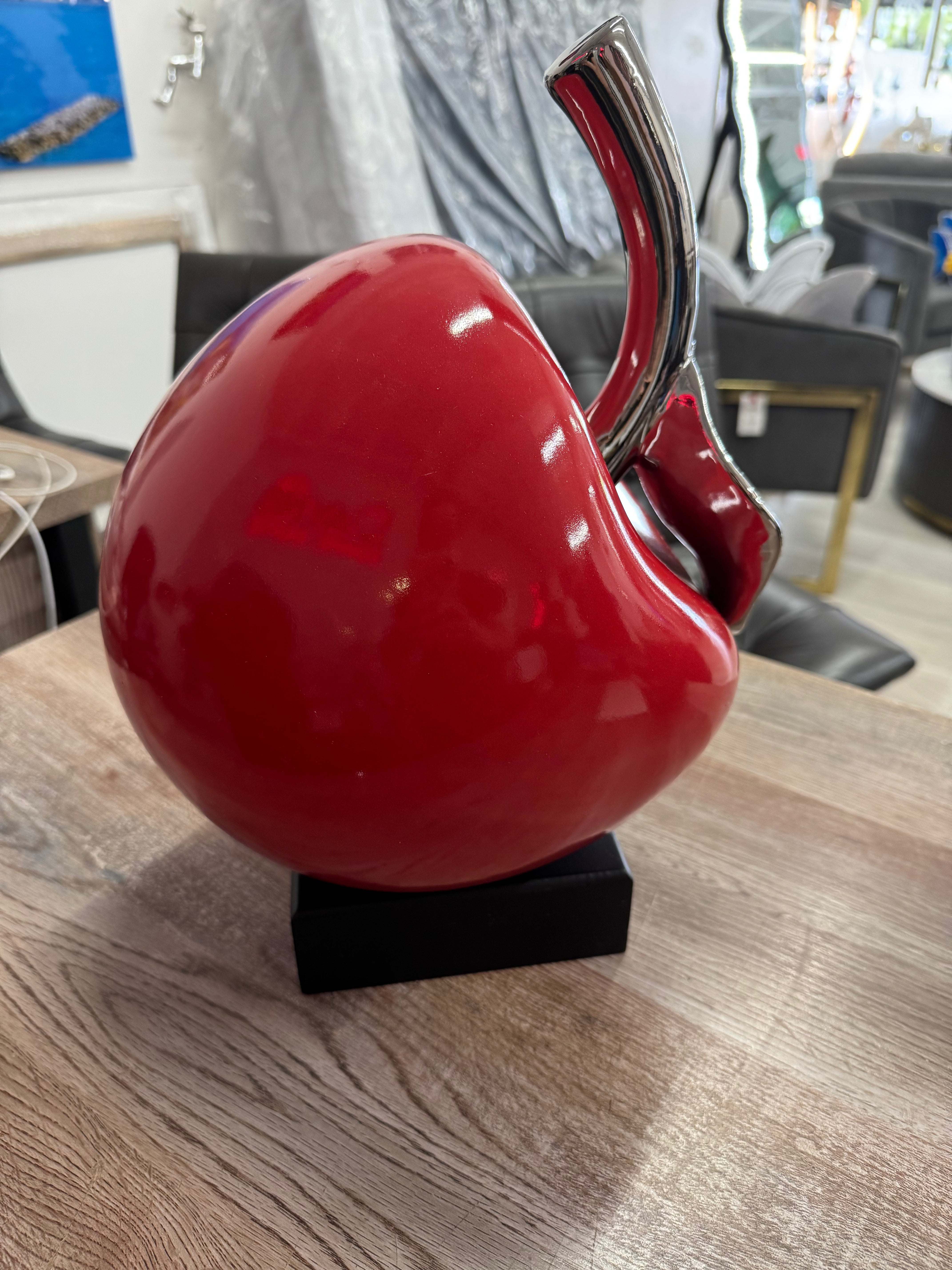 APPLE SCULPTURE