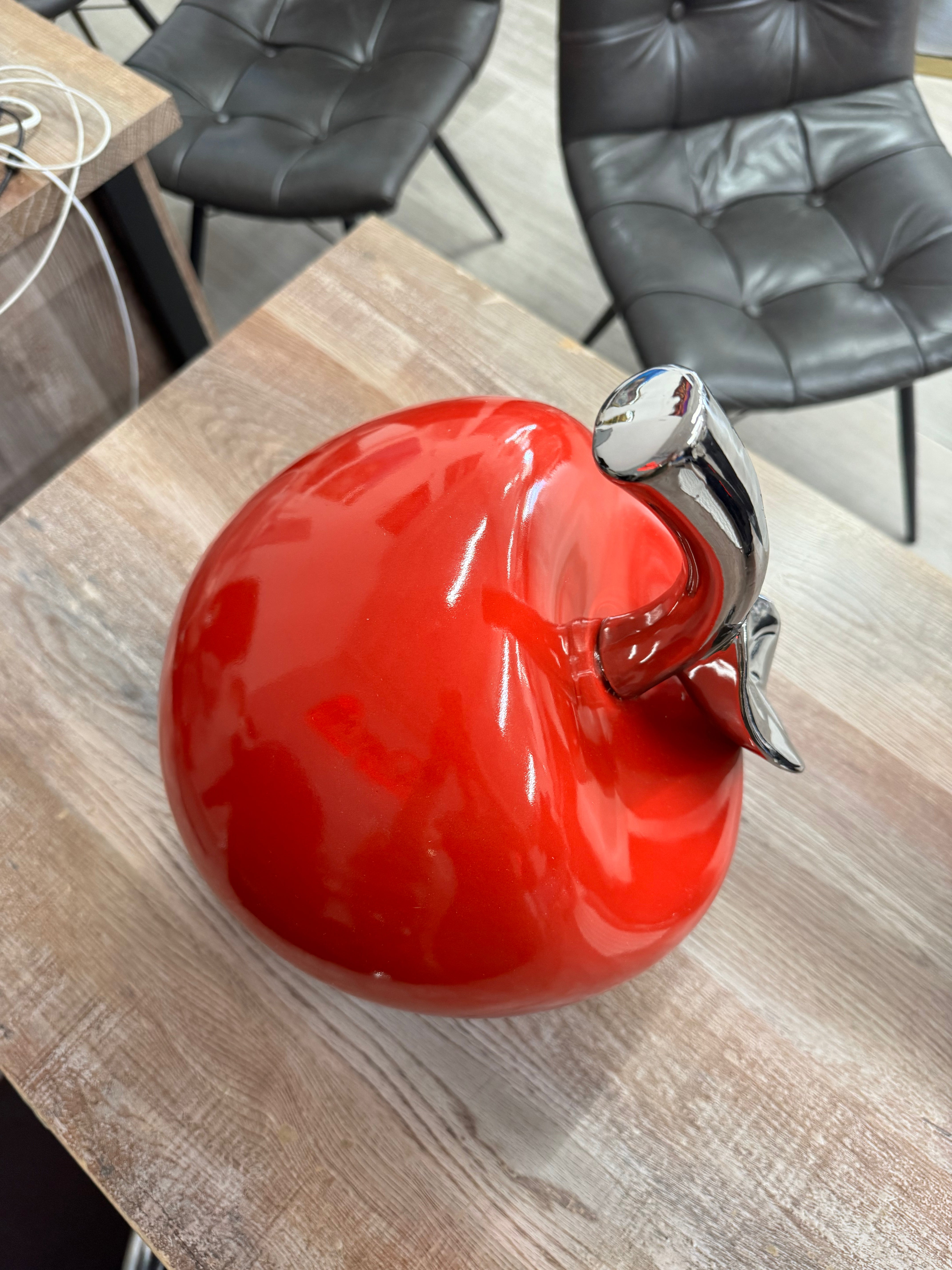 APPLE SCULPTURE