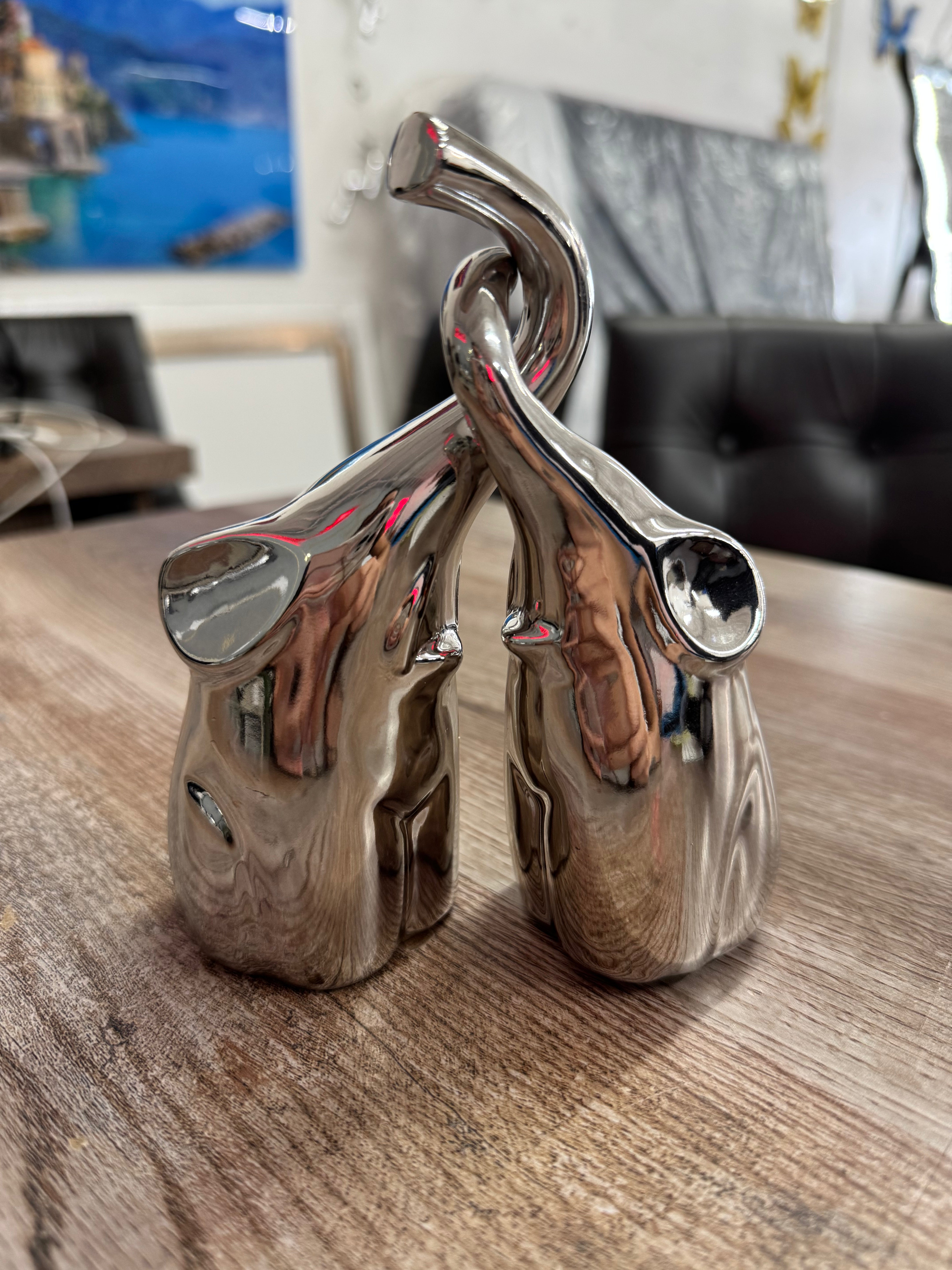 BABY ELEPHANTS SCULPTURE&nbsp;