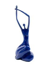 SITTING HANDS UP WOMAN SCULPTURE