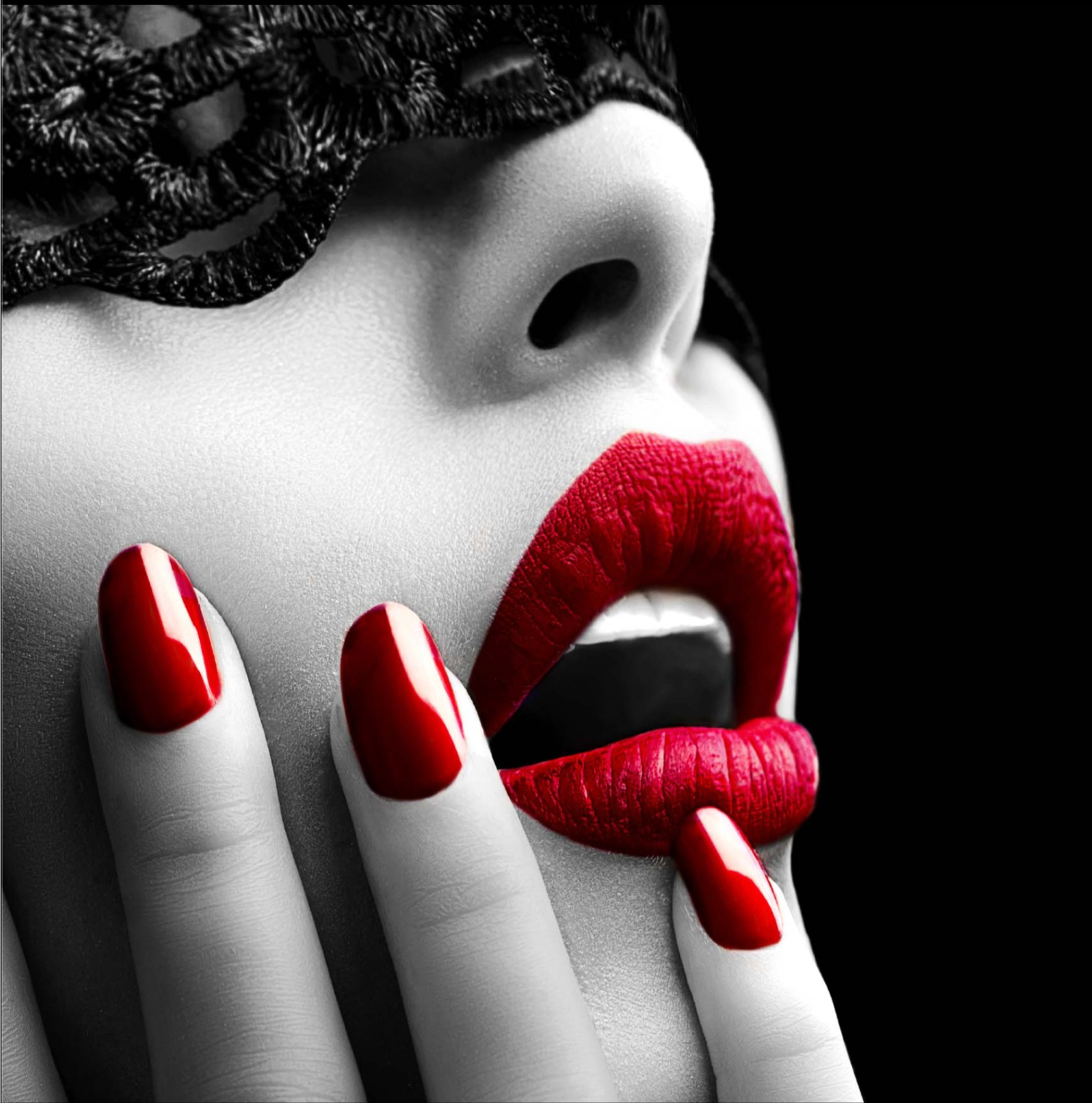 LIPS WOMAN SEDUCTION