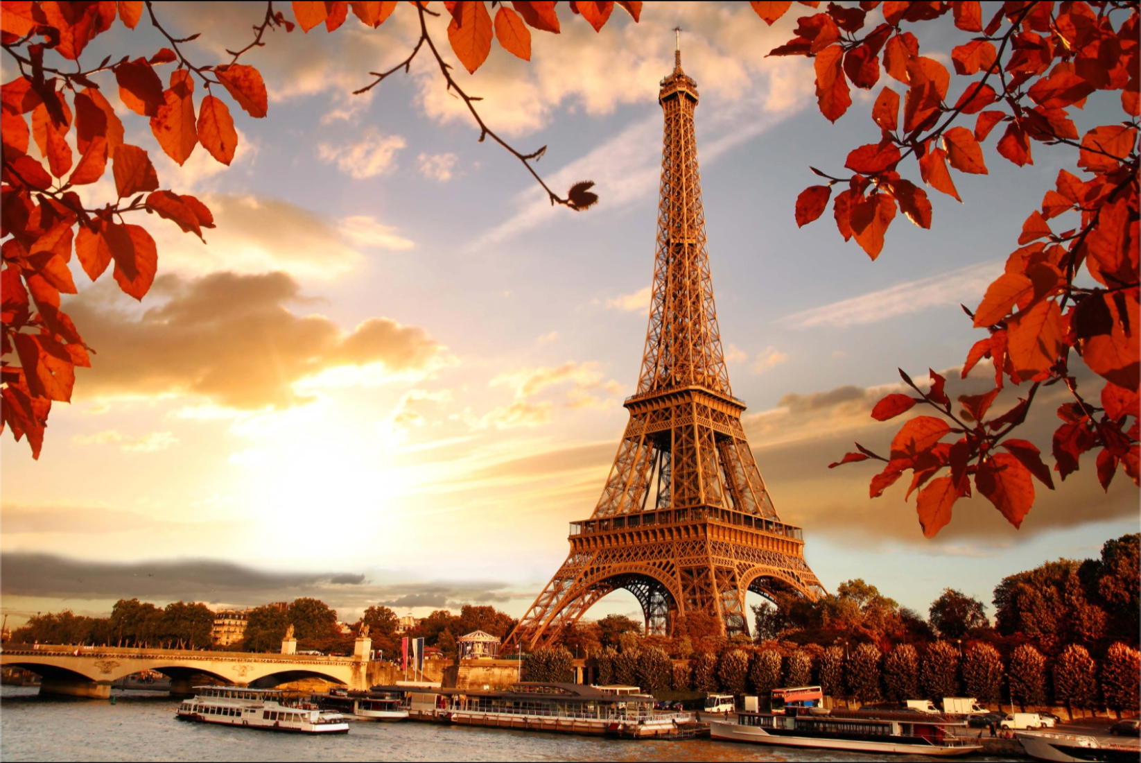 EIFFEL TOWER AUTUMN SUNSET