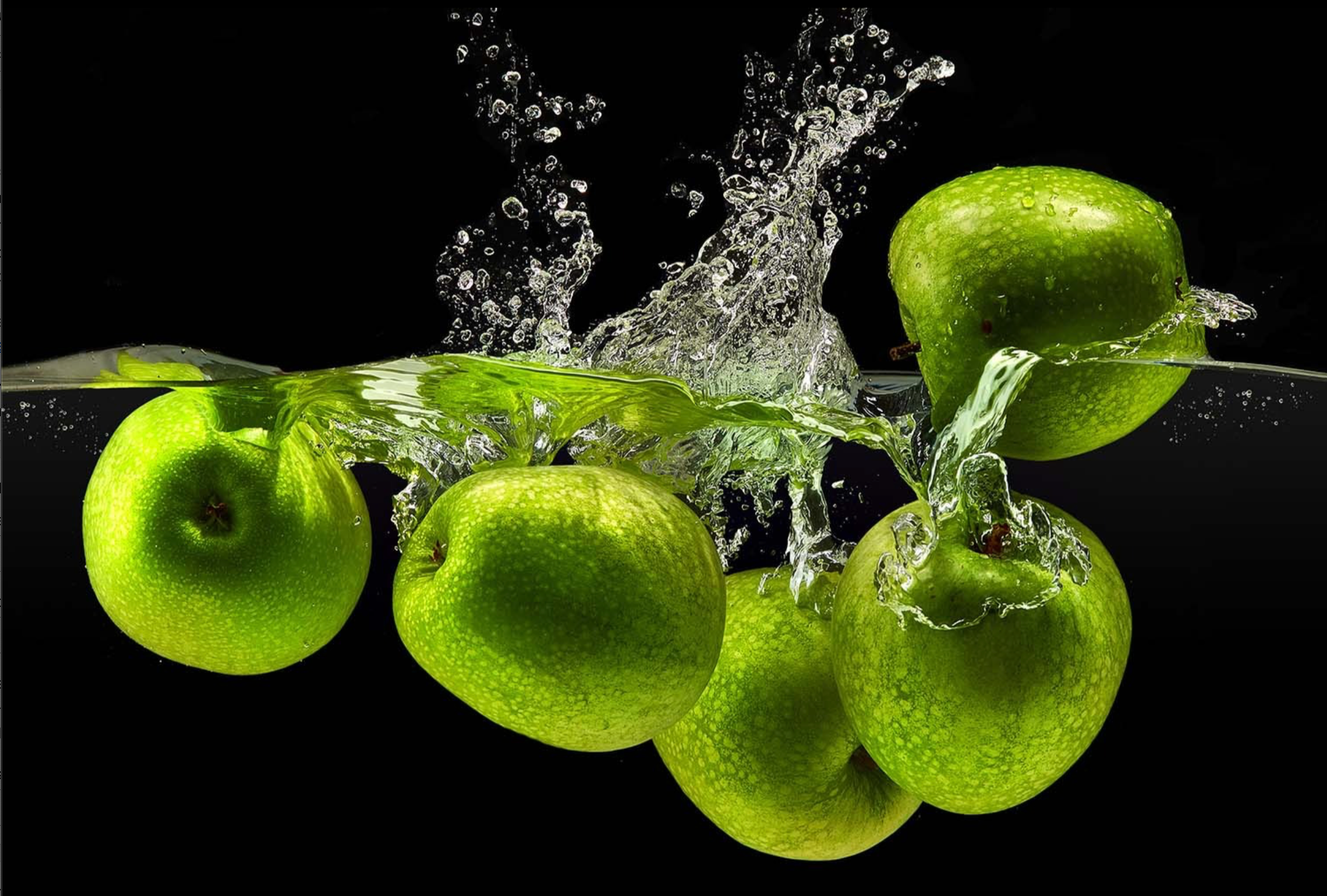 WATER GREEN APPLES