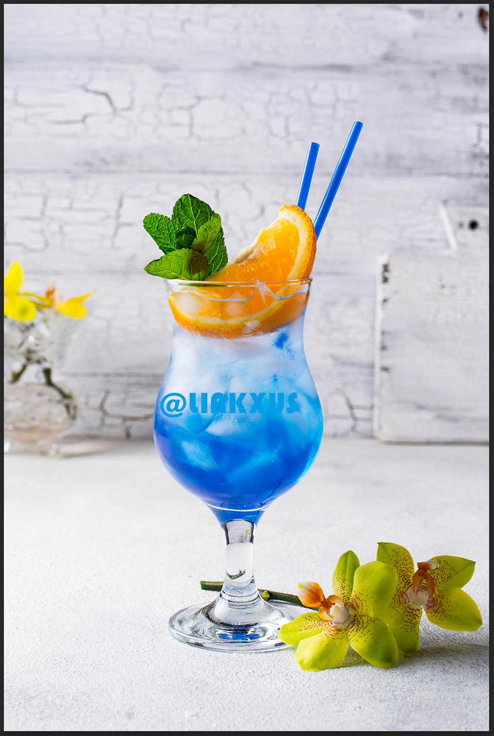 BLUE COCKTAIL