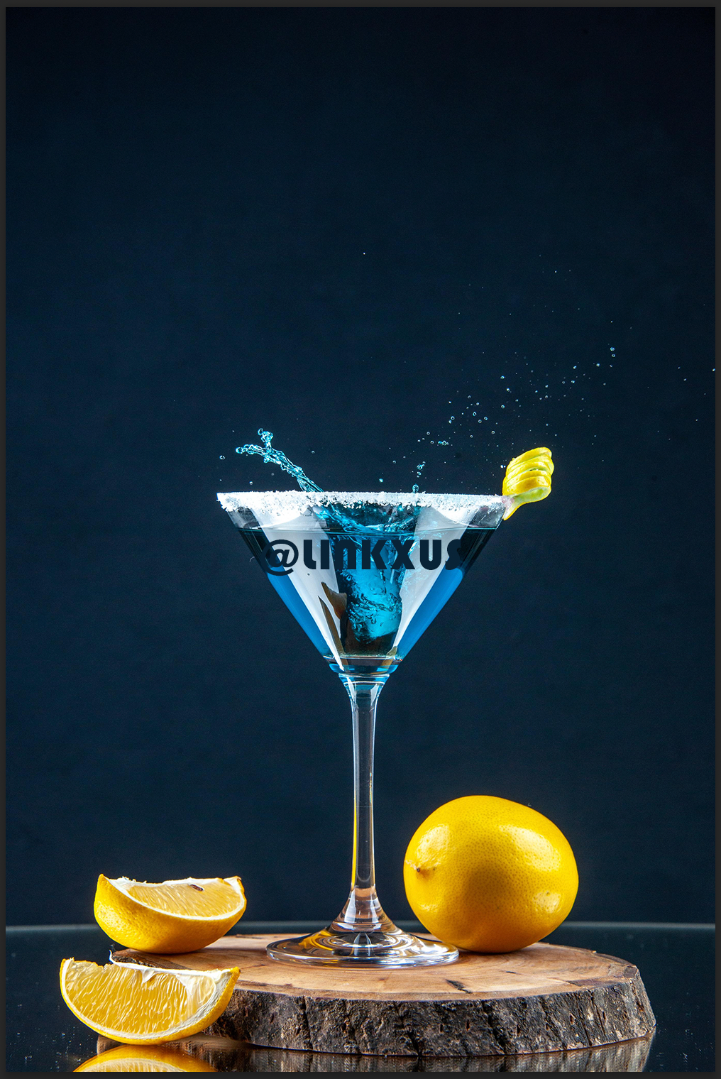 LEMON BLUE MARTINI