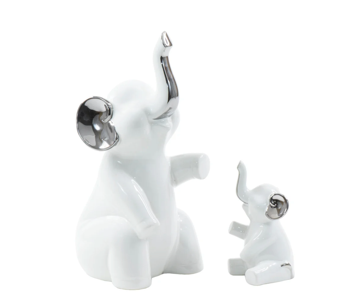 Elephant Family Sculpture