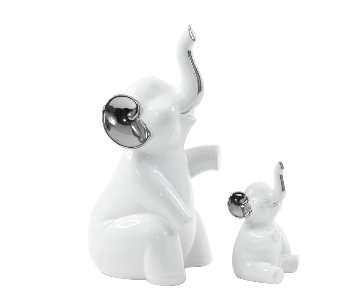 Elephant Family Sculpture