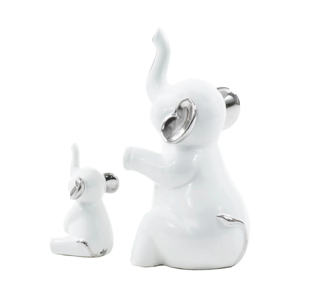 Elephant Family Sculpture