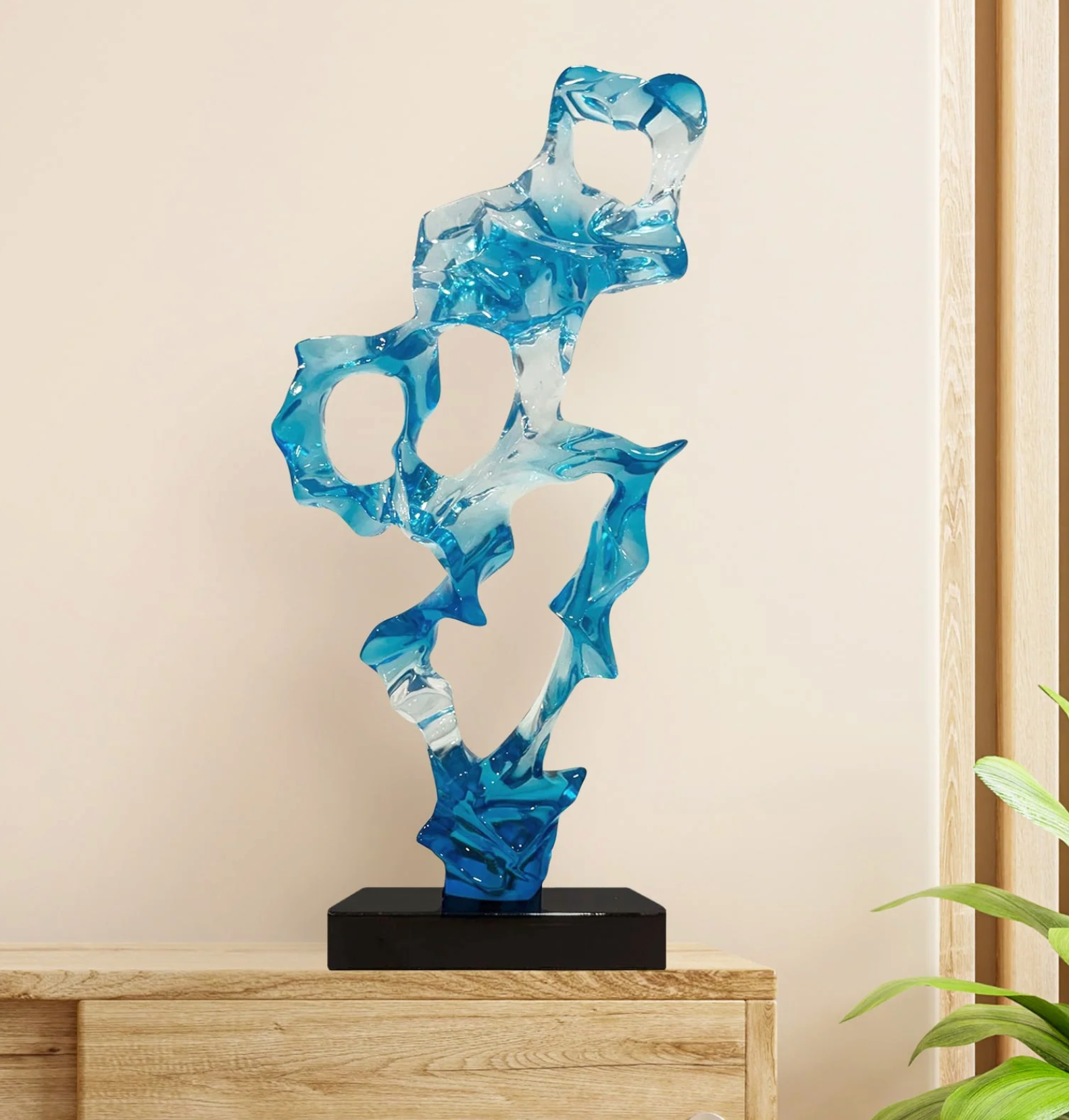 BLUE FLUID SCULPTURE