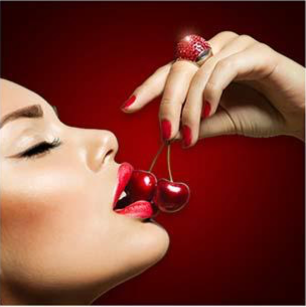 WOMEN WITH RED ACCESSORIES